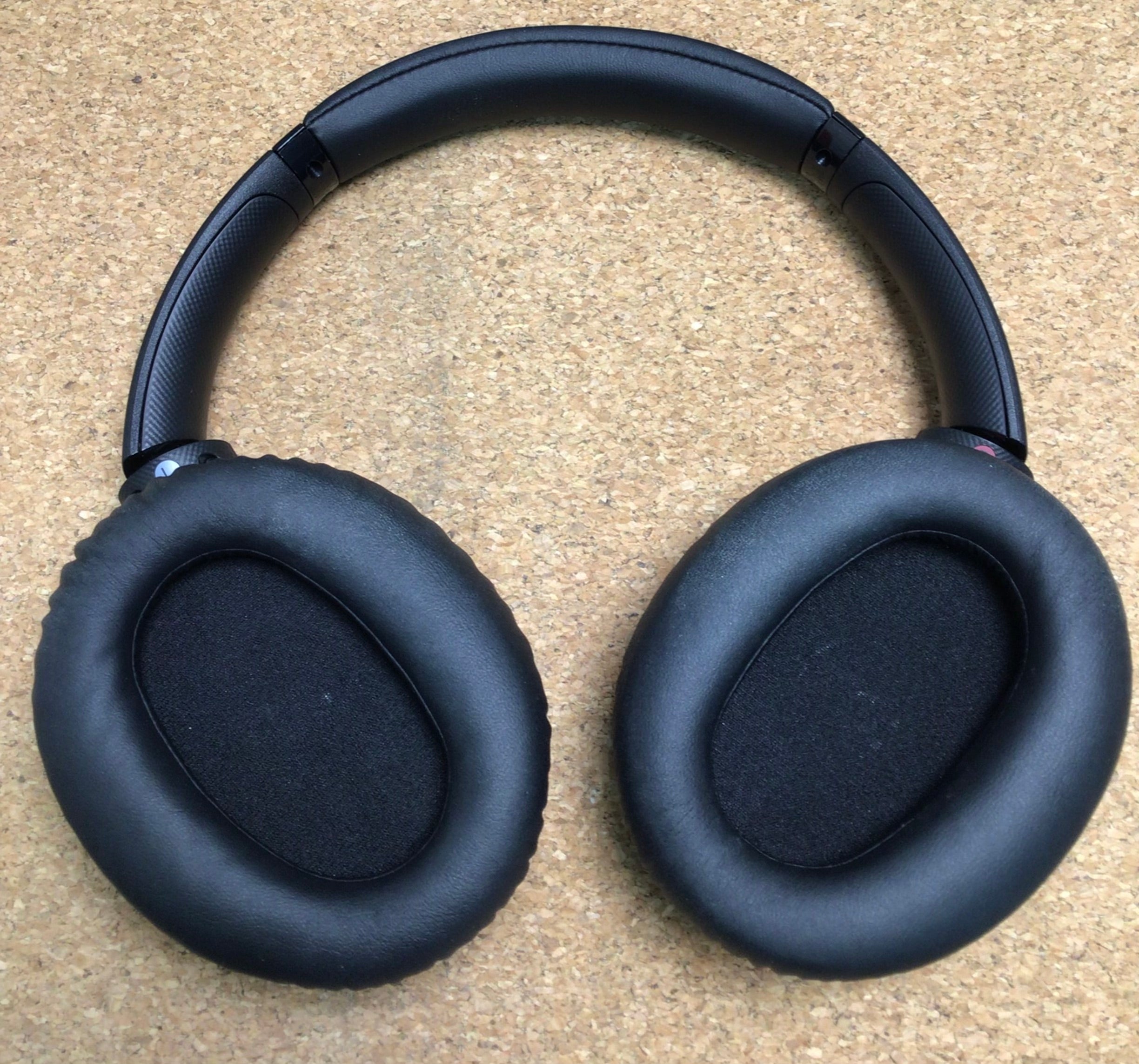 Sony Noise Cancelling Headphones WHCH710N: Wireless Bluetooth * Tested/Working* (7868772876526)
